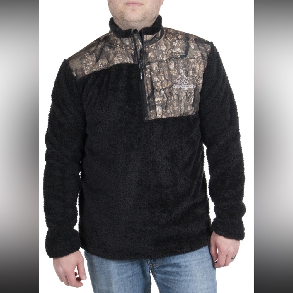 Realtree Black and Camouflage Men's Jacket